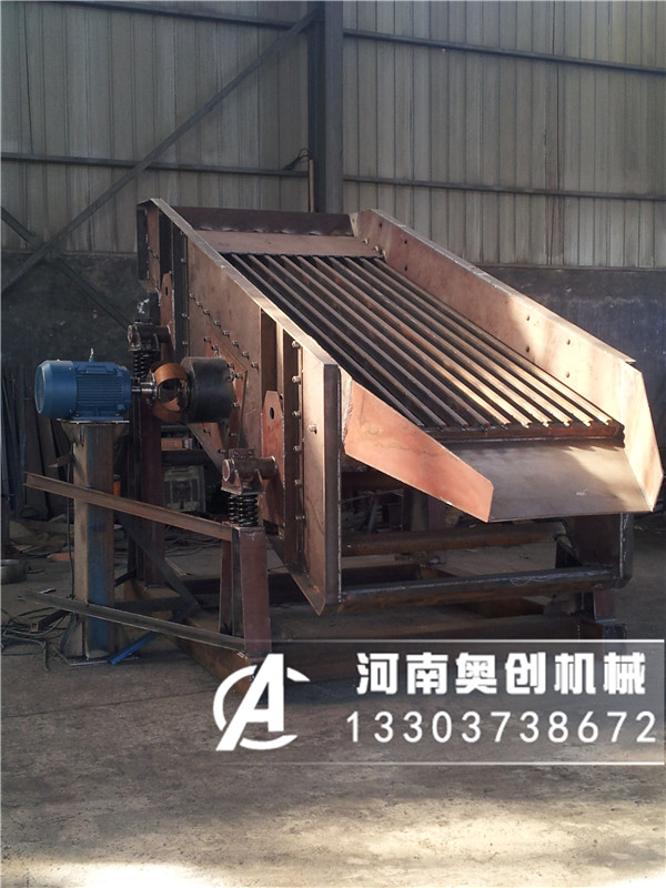 棒條篩可以給料可以篩分建筑垃圾和石料
