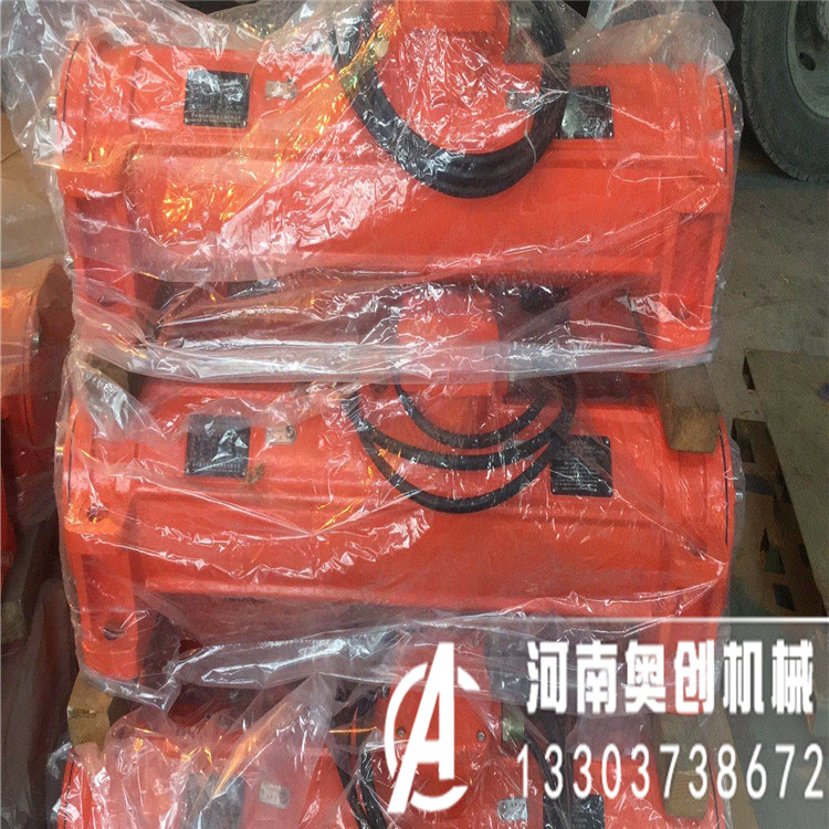 鐵礦石生產鐵精粉過程中振動脫水篩分可采用疊層篩